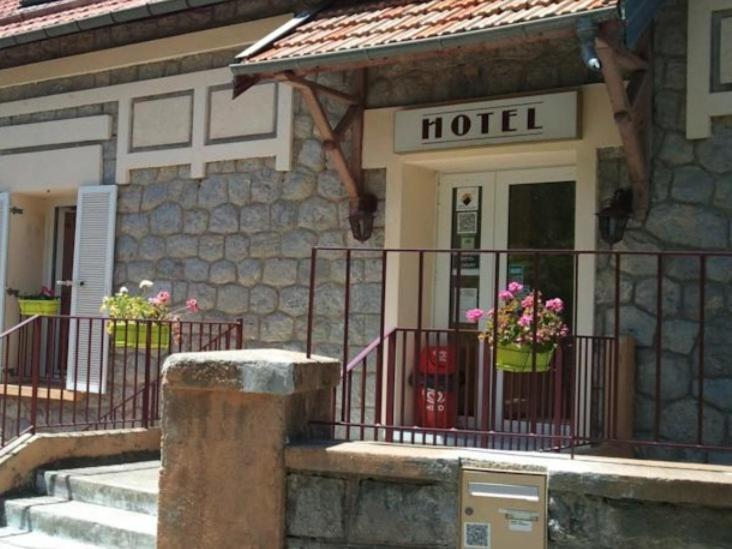 Hostellerie De Rimplas Exterior photo